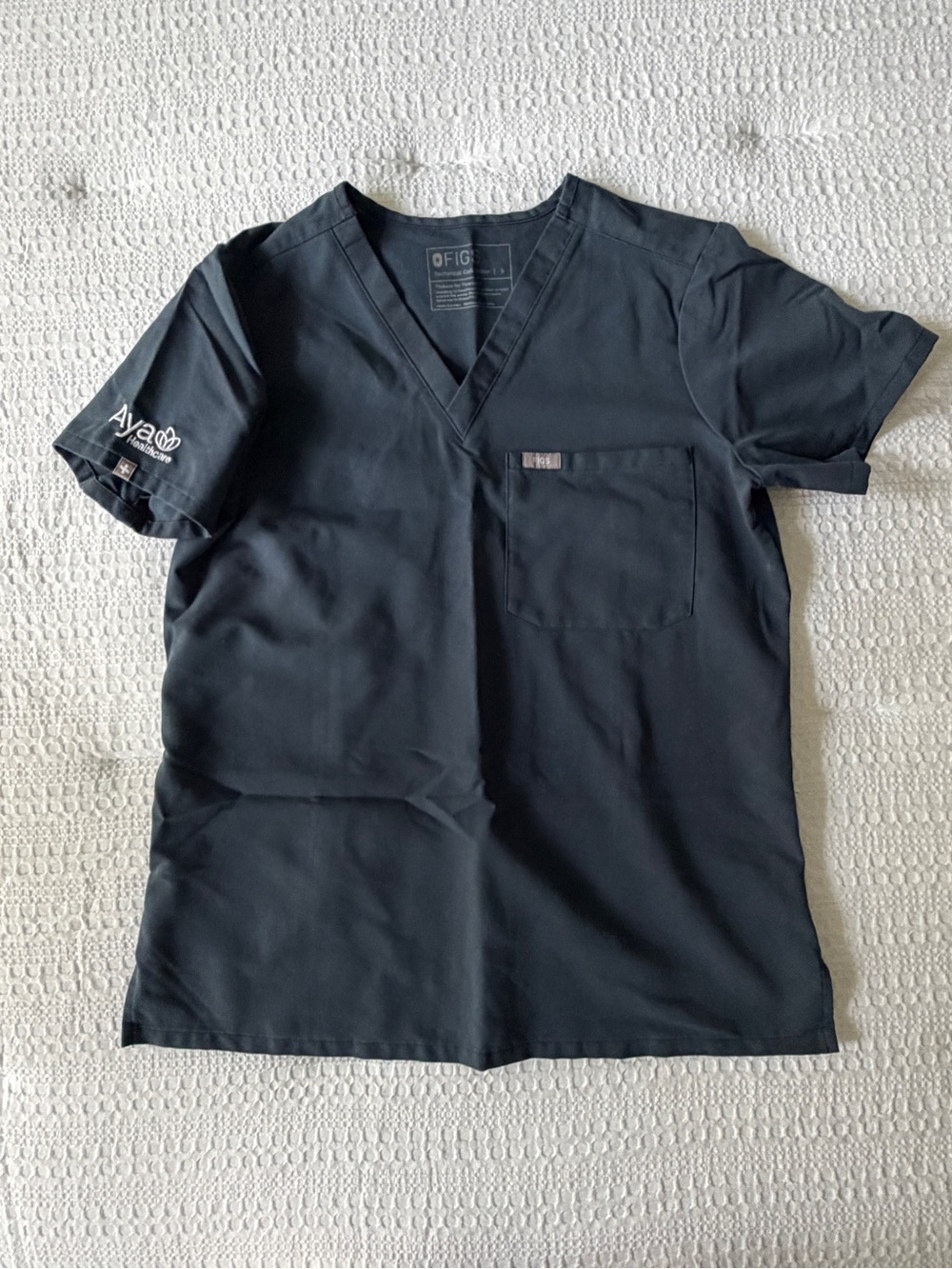 FIGS Catarina One-Pocket Scrub Top Dark Harbor Small